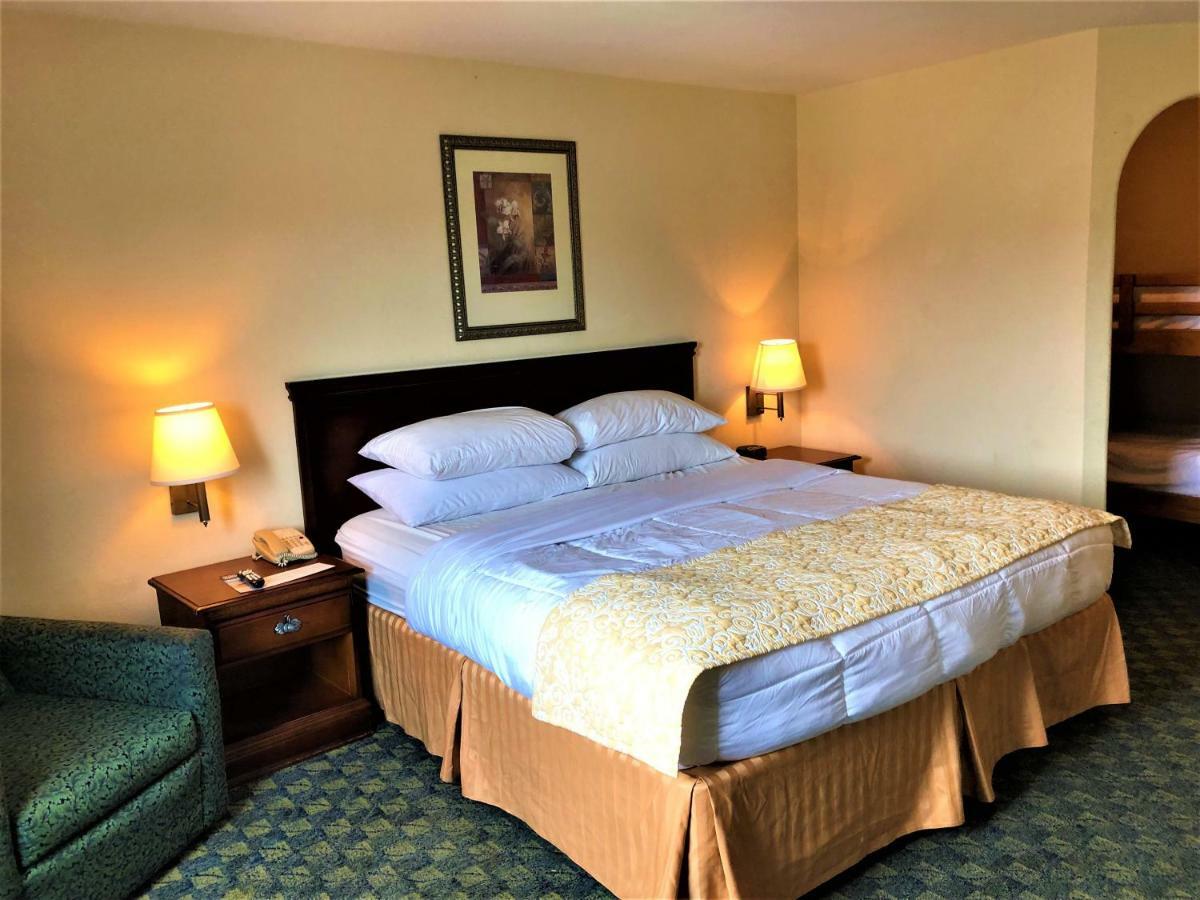 The BW Hotel Branson Esterno foto